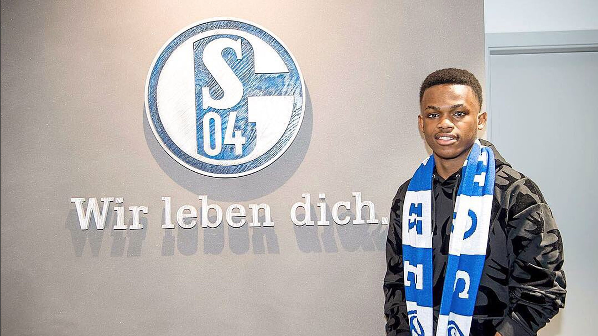 周琦继承了 周琦继承了