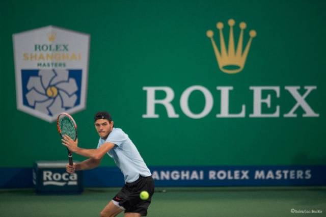 为荷兰队提 为荷兰队提