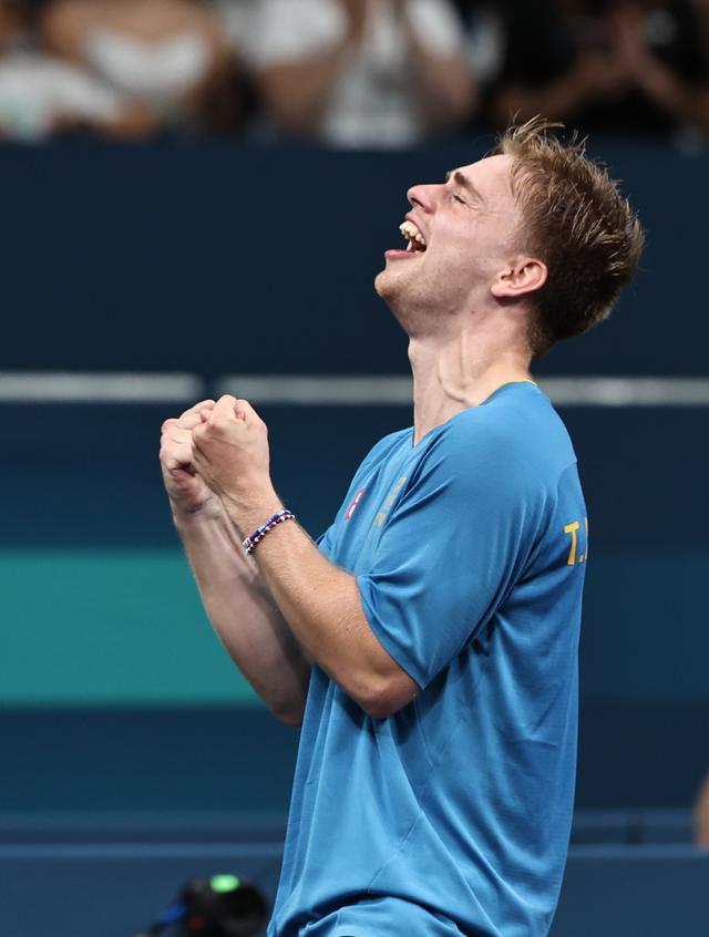 保持高水平 保持高水平