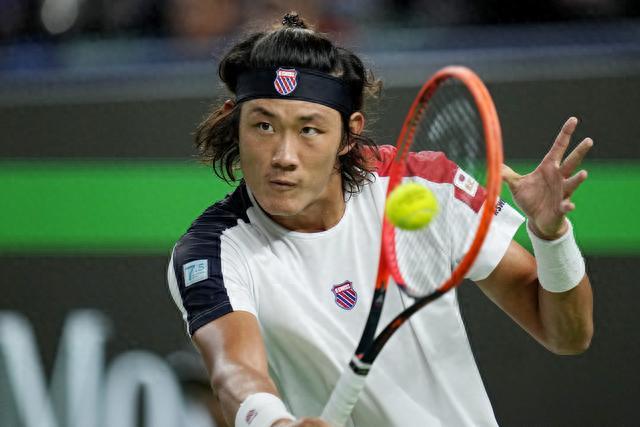 的脚下出球 的脚下出球